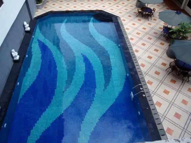 Amans Hotel Ambon Exterior photo
